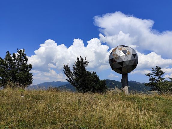 . Forma viva na Sinjem vrhu. &copy;Foto: Blaž Kosovel