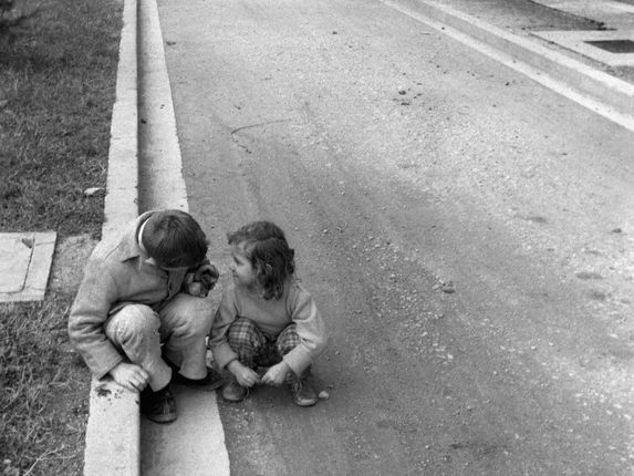 . Children in front of the Russian Blocks in Nova Gorica, 1960 &copy;Svetozar Bušič, Museum of Contemporary and Modern History of Slovenia