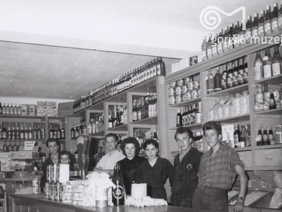 . Shop in the former brickworks.  &copy;Photo Pavšič, kept by the Goriški muzej Kromberk - Nova Gorica.