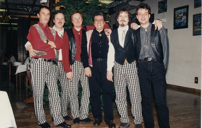 Skupina Lapos. Vir fotografije: Žarko Stanič, Lapos.  