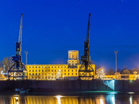 . The former Red October Men’s Clothing Factory in the Danube Port Command building. &copy;Photo: Attila Gulyás