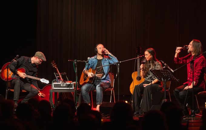 KONCERT ŠTIRIH: Severa Gjurin, Vasko Atanasovski, Dejan Lapanja in Rudi Bučar. Kulturni dom Nova Gorica, 2025.  Foto: JERNEJ HUMAR.  