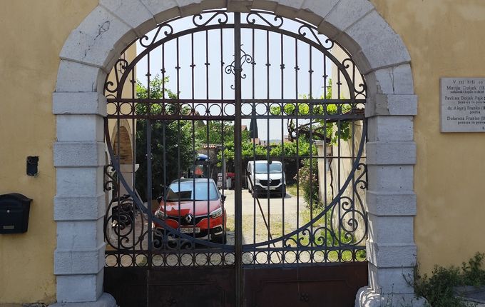 . Portal, Solkan &copy;Foto: Blaž Kosovel