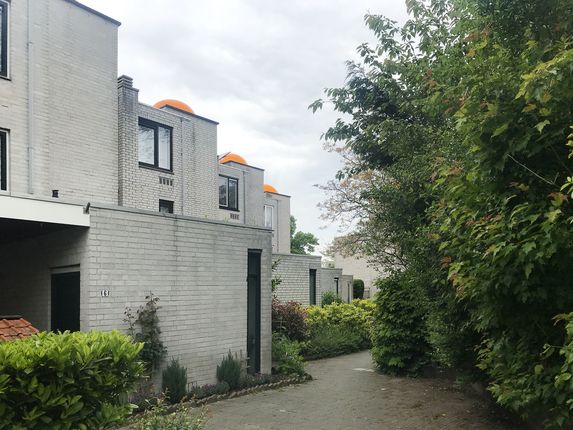 .  The cupola houses by architect Benno Stegeman. &copy;Photo: Simone Rots 